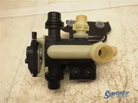 374.GM6D24 CADILLAC Lyriq Filter Water Separator #3