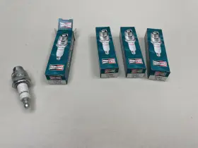 838-M CHAMPION Copper Spark Plug Set Boat Marine