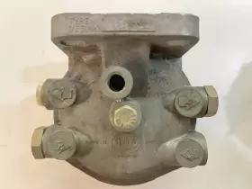 5836B250 DELPHI Fuel Filter Separator #2 5836B250 DELPHI Fuel Filter Separator #2