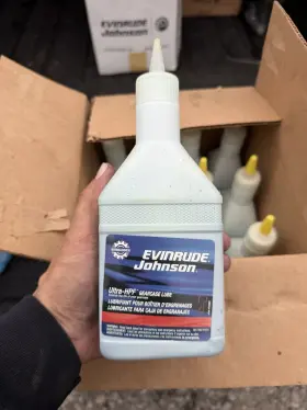 775600 EVINRUDE Boat Gear Lubricant Ultra Marine Johnson