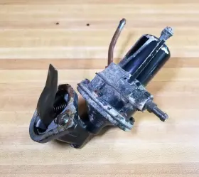 MO-735 GM Carter Fuel Pump Mercruiser