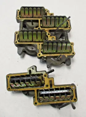 5000886 JOHNSON EVINRUDE Intake Manifold Reed Block