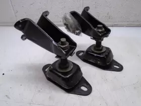 98323A6 MERCRUISER Engine Mount X2 Gm