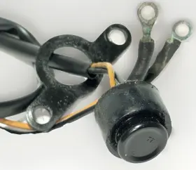 87-44452A1 MERCURY Oil Switch Mariner