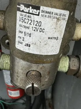 V5C72120 PARKER Valve Volts Watts Orif Fuelsolenoid