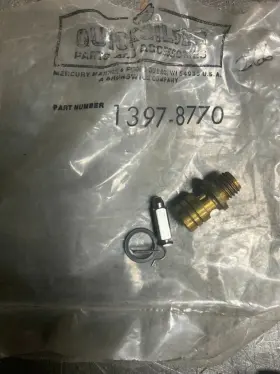 1397-8770 QUICKSILVER Nos Outboard Carburetor Needle Seat Kit