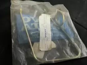 841259 VOLVO Dual Carburetor Fuel Line Vop Penta #3