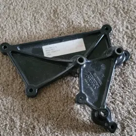 21358873-10 VOLVO PENTA Mount