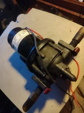 7865845 WEST MARINE Waterpump